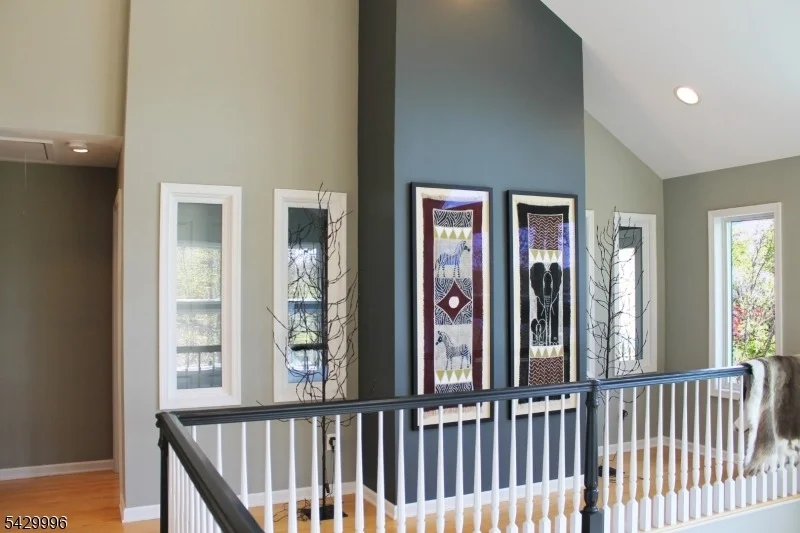 Photo of 9 Cox Ln