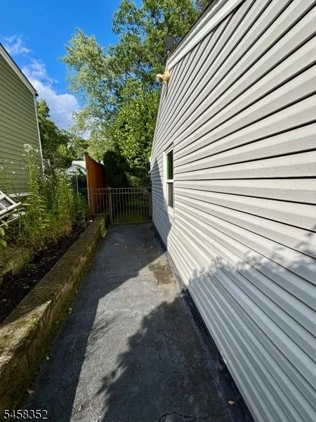 Photo of 70 Mayfair Dr