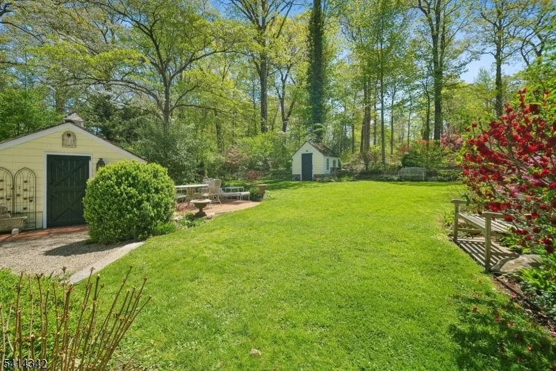 Photo of 638 Mountain Ave
