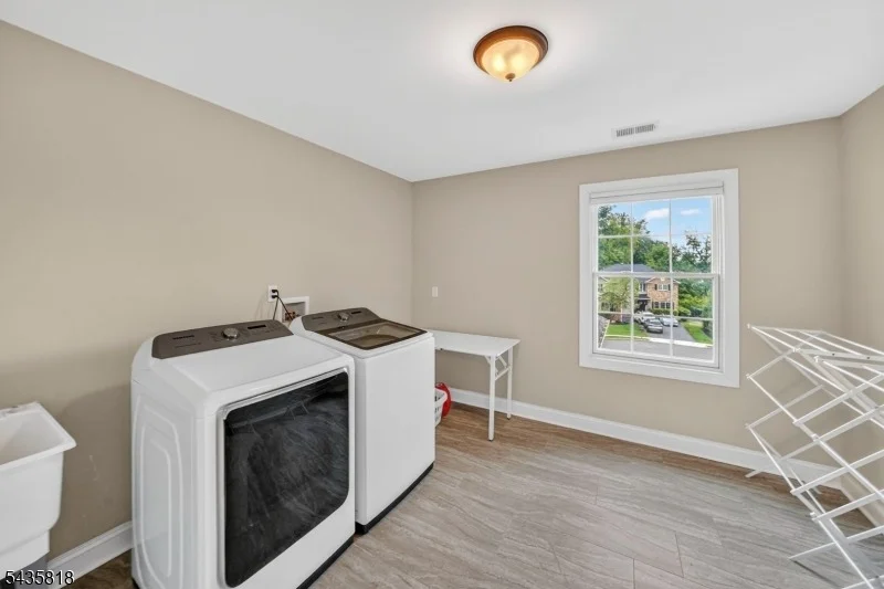 Photo of 74 Haggerty Dr