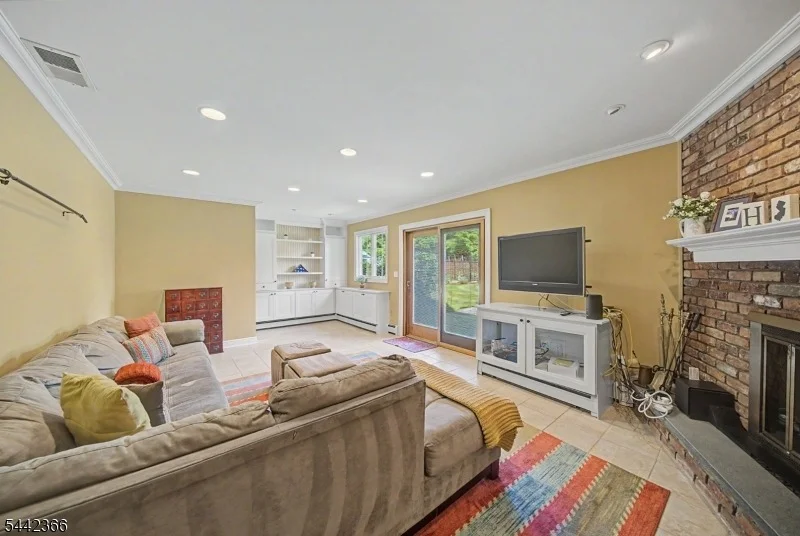 Photo of 28 Lyonsville Rd