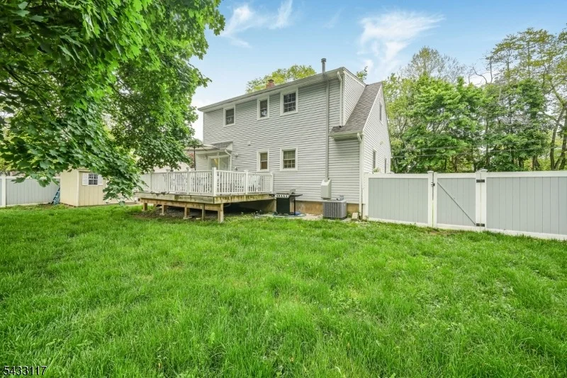 Photo of 52 Barbara Dr