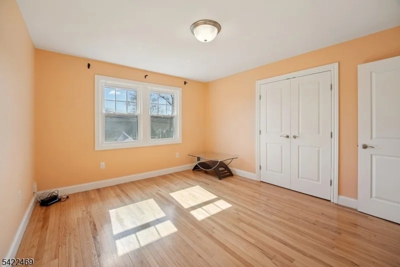 Photo of 59 Oakwood Dr