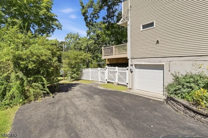 Photo of 212 Long Pond Rd