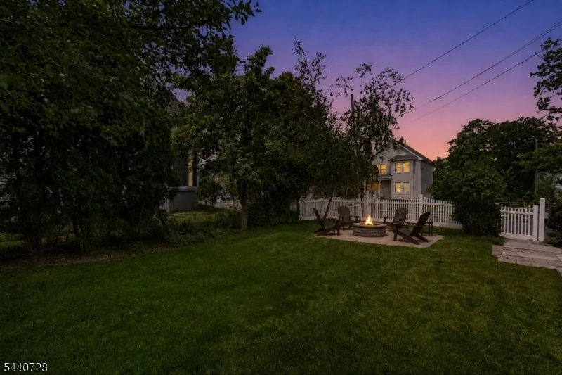 Photo of 34 Orchard Sq