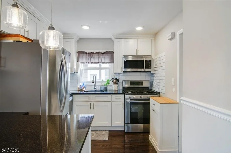 Photo of 13 Elm Dr