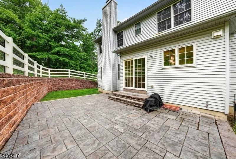 Photo of 74 Haggerty Dr