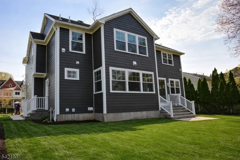 Photo of 152 Harrow Rd