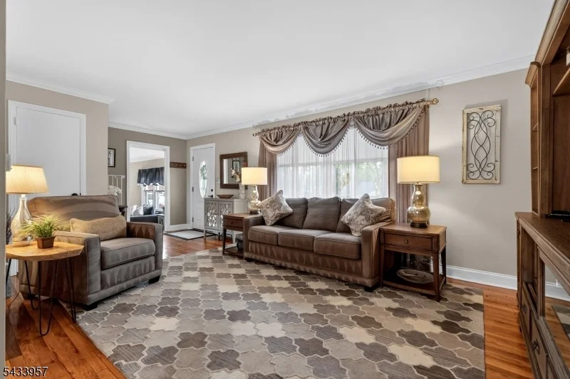 Photo of 7 Spier Dr
