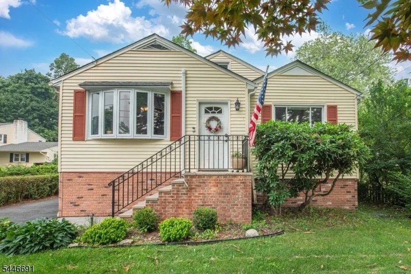 Photo of 506 Ryerson Rd