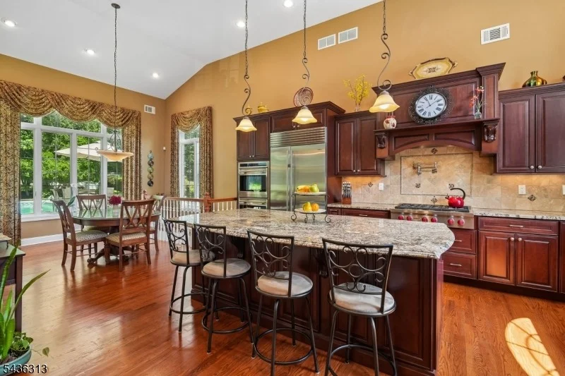 Photo of 18 Mary Ellen Dr