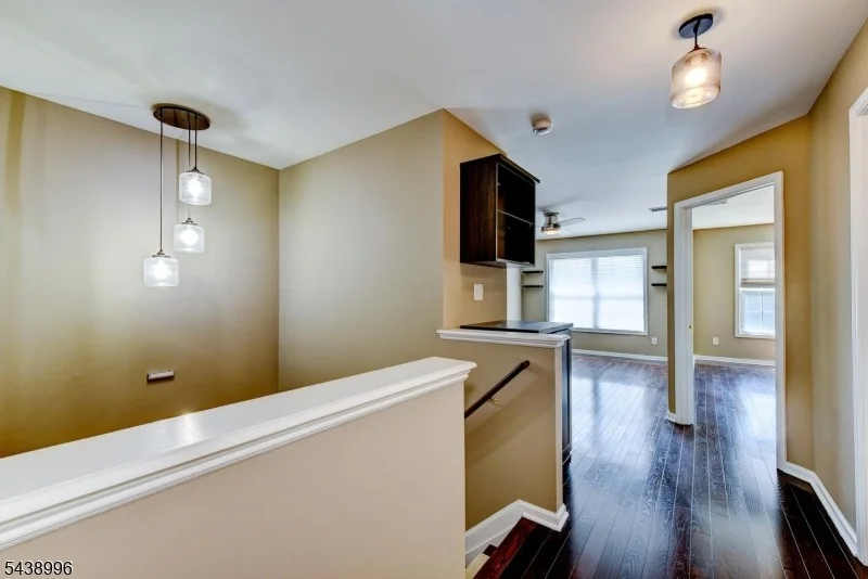 Photo of 118 Barclay Dr