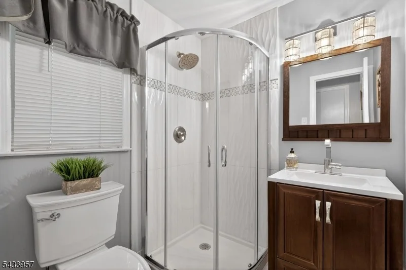 Photo of 7 Spier Dr