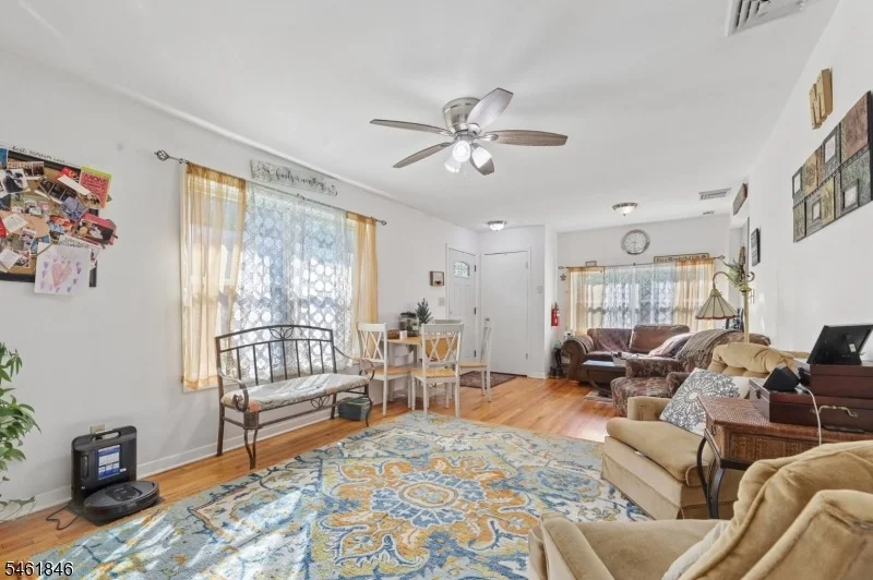Photo of 341 Skyline Dr