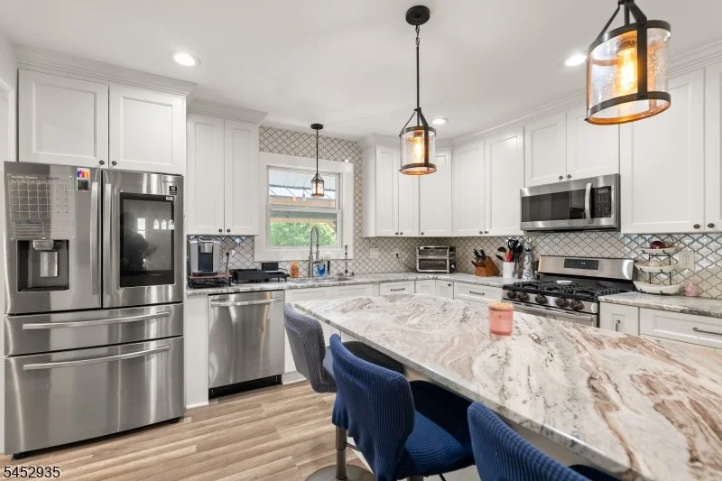 Photo of 175 Long Pond Rd
