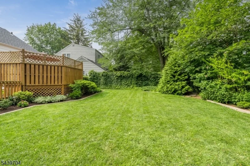Photo of 31 Briant Pkwy