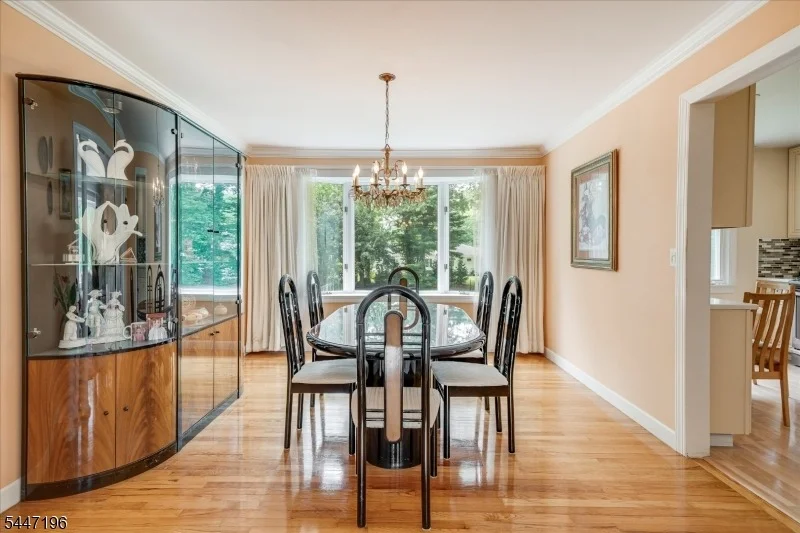 Photo of 57 Robbins Ave