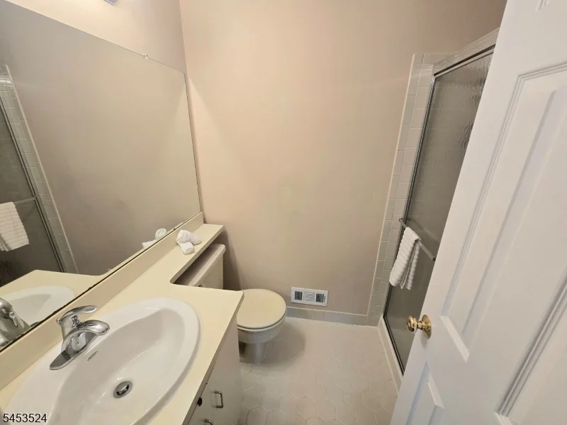 Photo of 87 Goodwin Dr