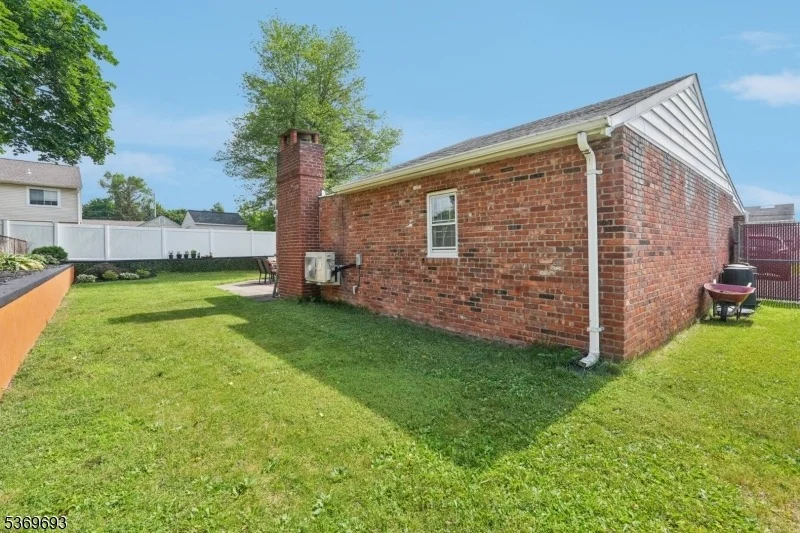 Photo of 20 Leonard Ter