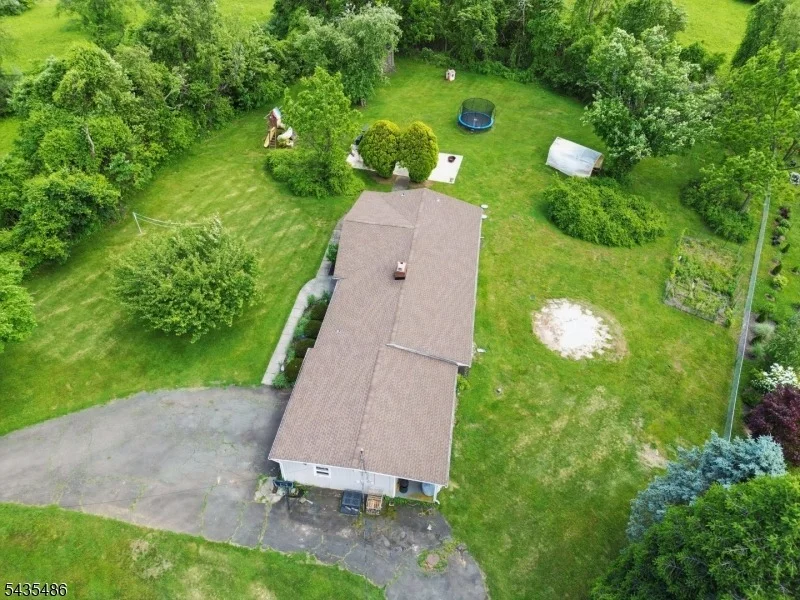 Photo of 21 Wayside Ln