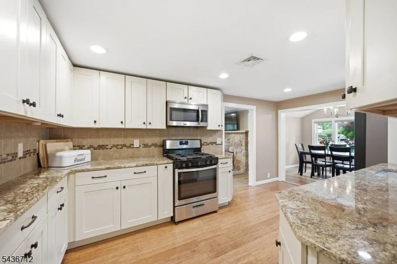 Photo of 13 HIGHVIEW TRAIL