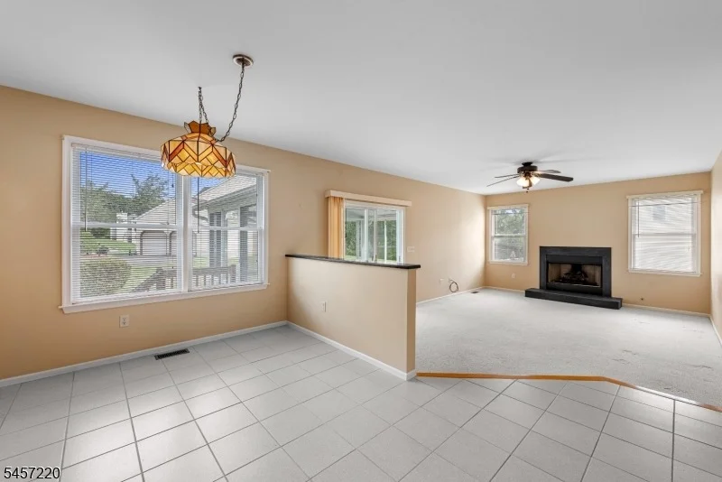 Photo of 4 Hawthorn Dr