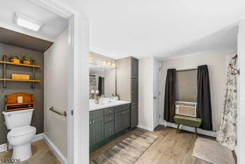 Photo of 11 New St