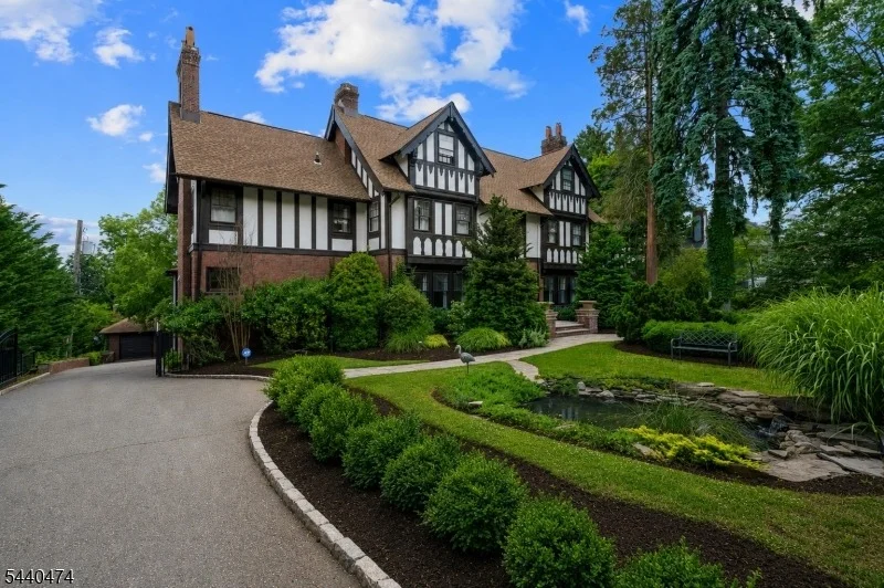 Photo of 111 Upper Mountain Ave