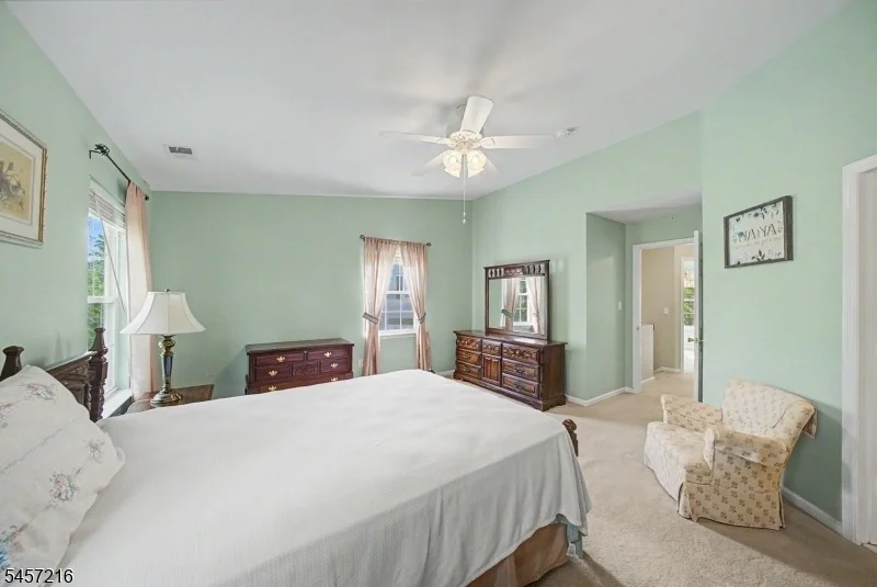 Photo of 42 HICKORY WAY
