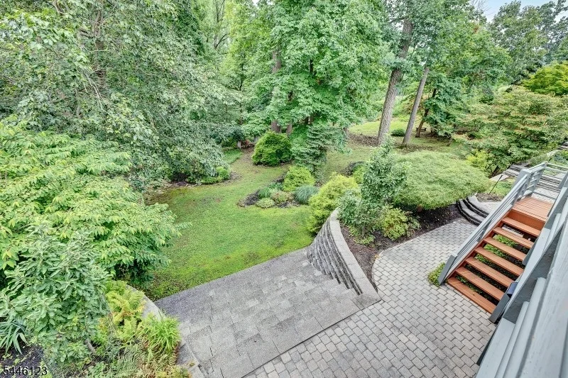 Photo of 30 Ellsworth Dr