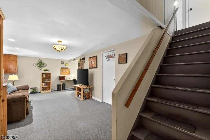 Photo of 7 Spier Dr