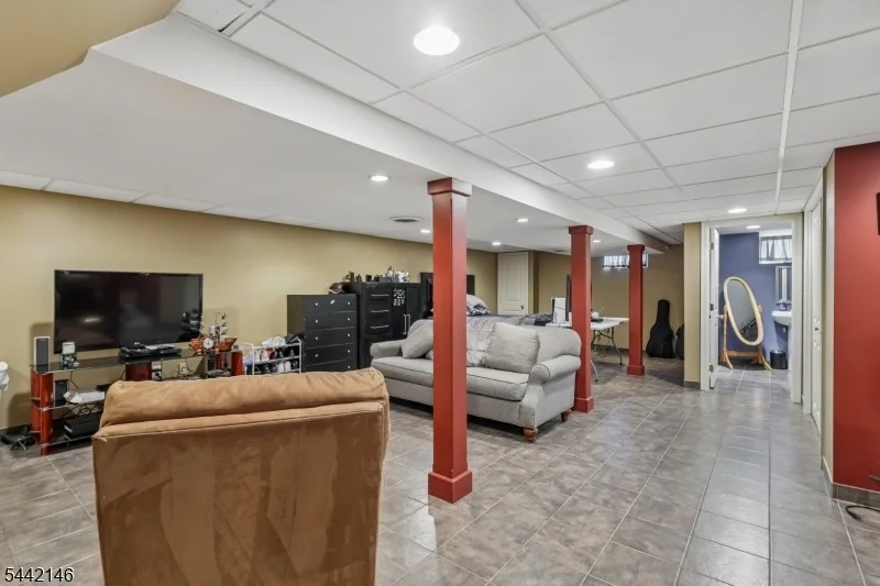Photo of 49 Pancake Hollow Dr