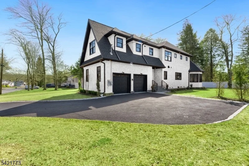 Photo of 803 Marshall Rd