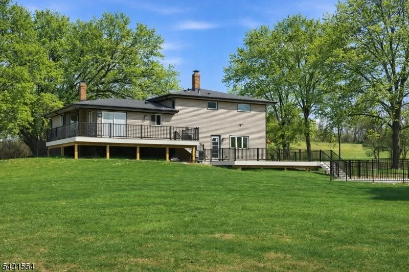 Photo of 16 SCHAAF ROAD