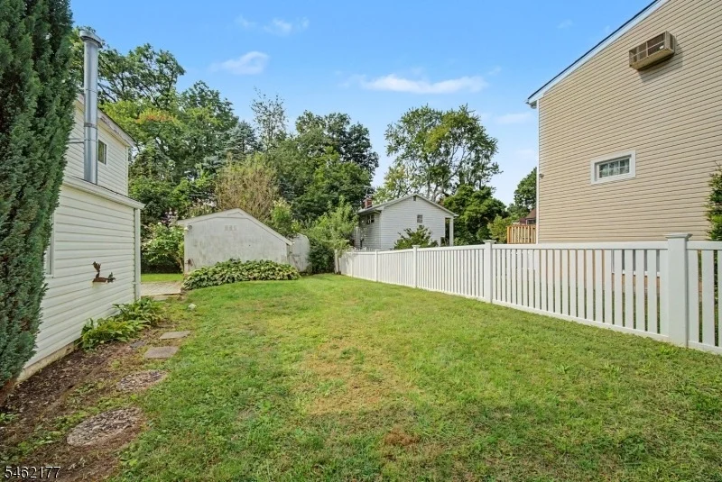 Photo of 13 SPRUCE PLACE
