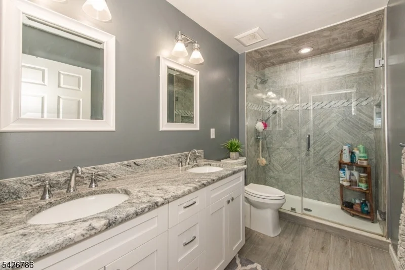 Photo of 20 Ralph Dr