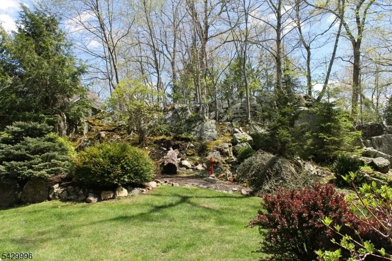 Photo of 9 Cox Ln