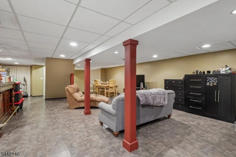 Photo of 49 Pancake Hollow Dr