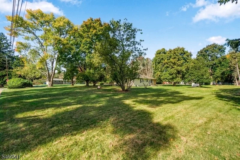 Photo of 3 Meadow Brook Rd
