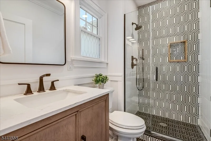 Photo of 27 Montclair Ave