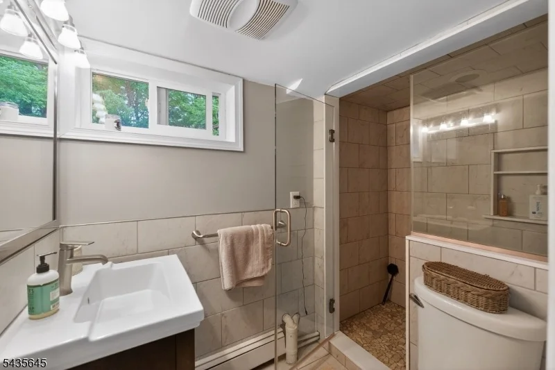 Photo of 103 Asbury Rd