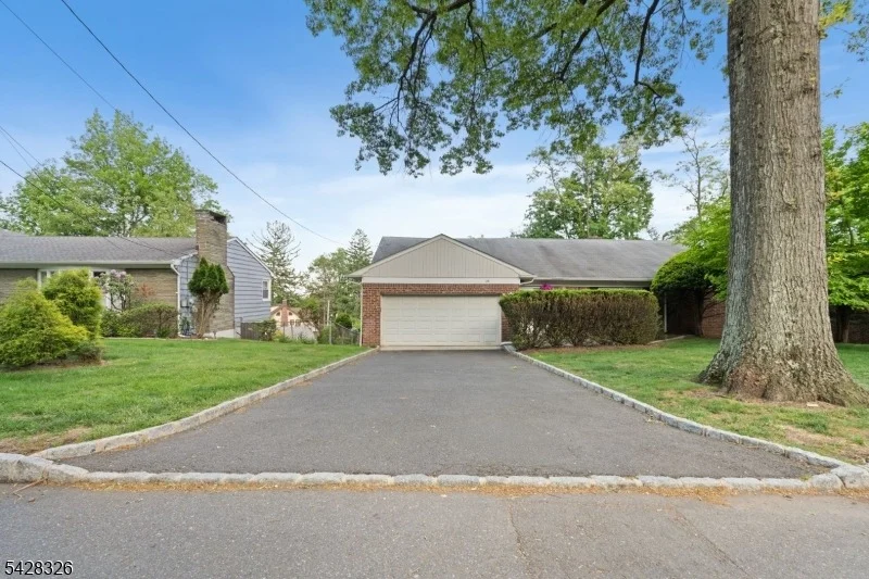 Photo of 26 Devon Dr