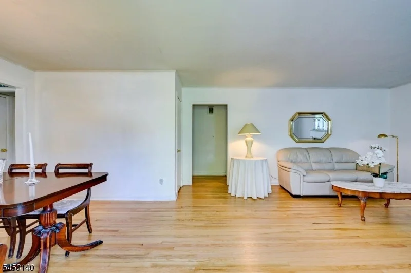 Photo of 271 Summit Rd