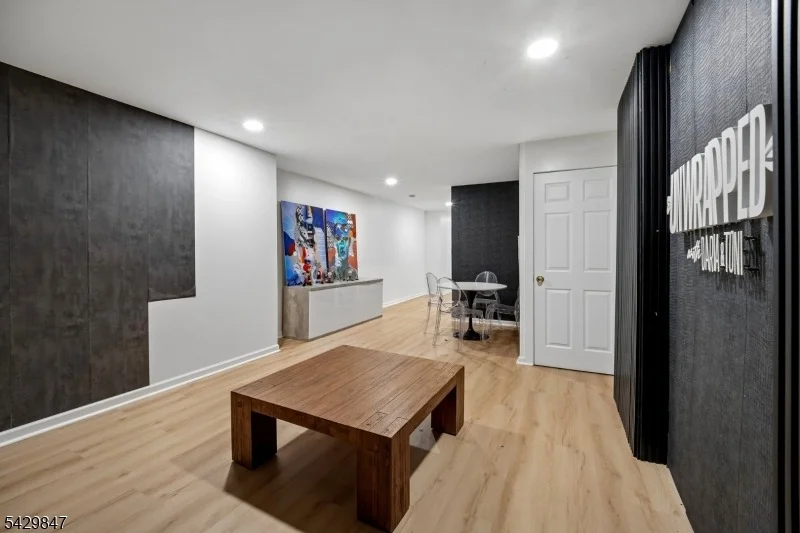 Photo of 9 Natale Dr