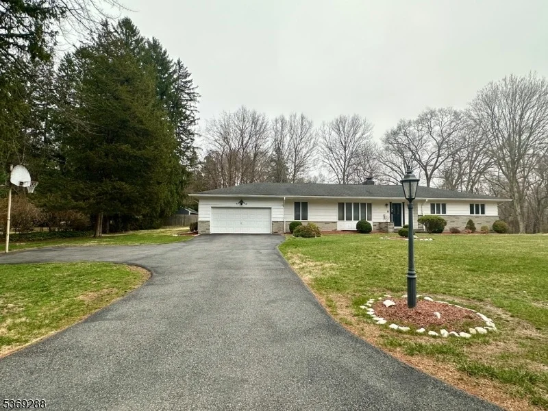 Photo of 15 Luff Rd