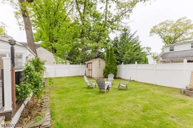 Photo of 382 Martin Rd