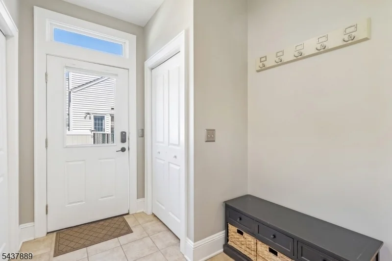 Photo of 1032 Kipling Rd