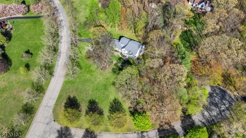 Photo of 16 Yorkshire Dr