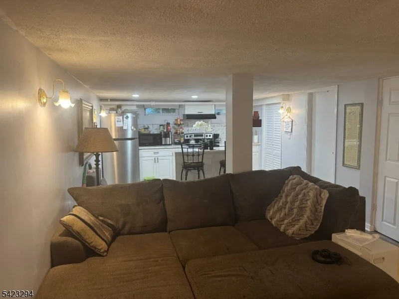 Photo of 1133 Stilford Ave