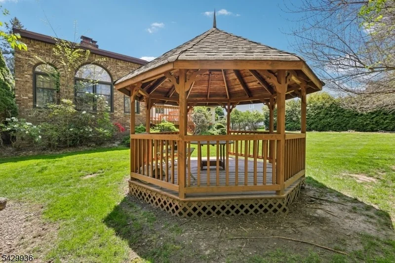 Photo of 28 Verkade Dr